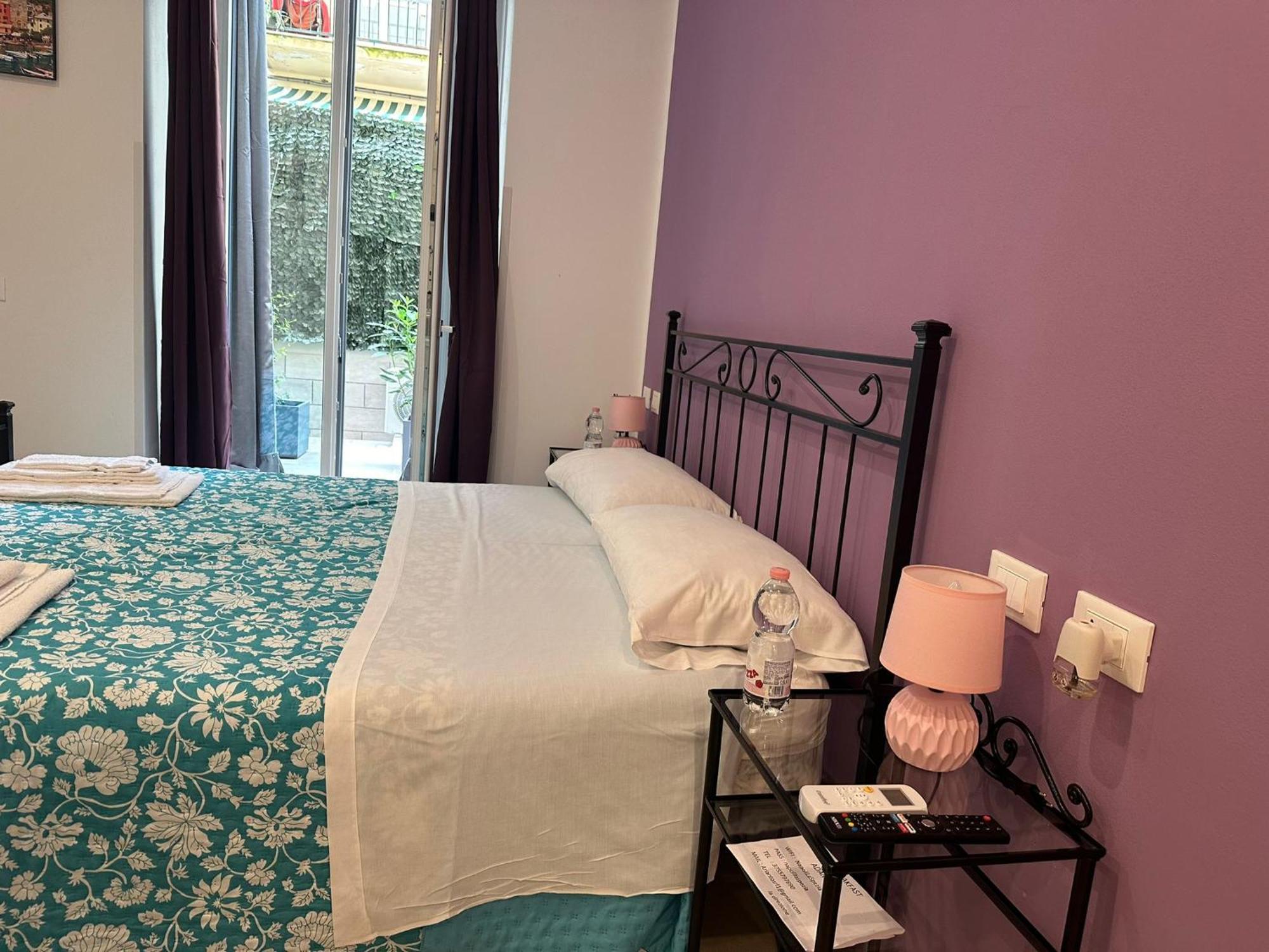 Adam Eric Bed & Breakfast ลาสเปเซีย ภายนอก รูปภาพ